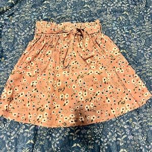 Cute floral tie waist skirt!